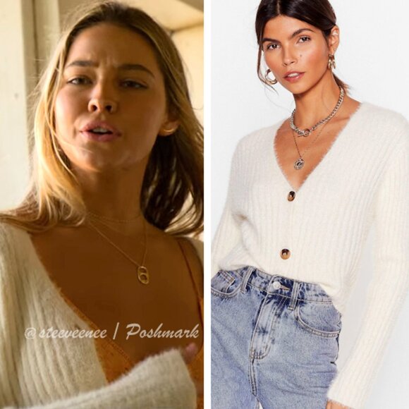 Nasty Gal Sweaters - Nasty Gal Cosy Knit Button Down V-Neck Cardigan ASO Sarah Cameron